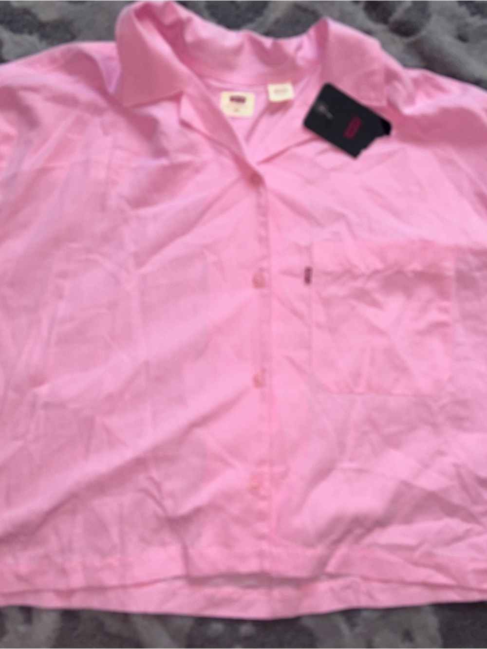 Levi's pink short-sleeve button-down camp or resort shirt.~ women’s 2xl~